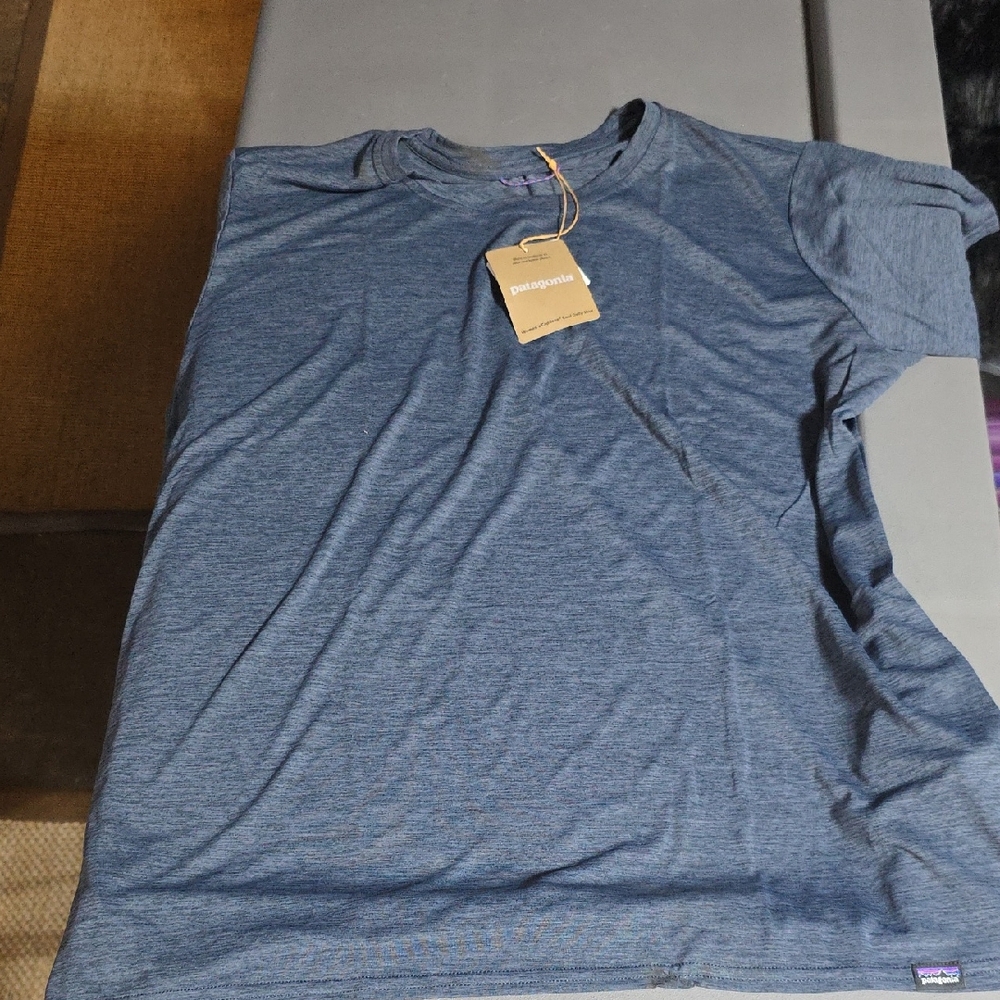 Patagonia woman’s  Heathered Blue Tee
